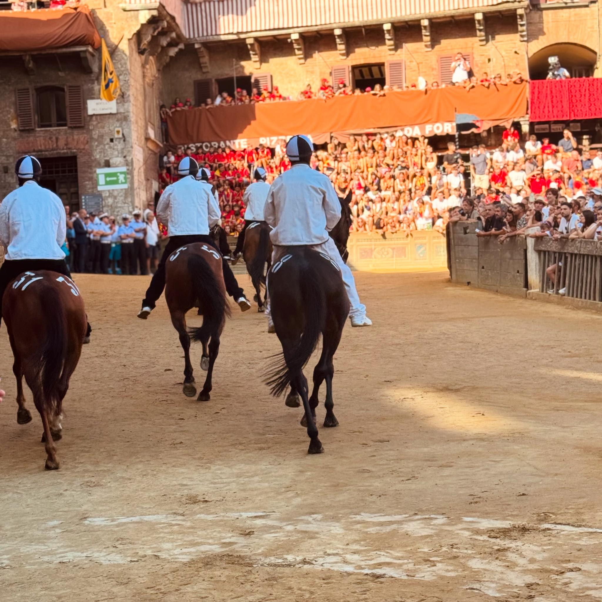 Palio di Siena, le proposte di sanzione per le carriere