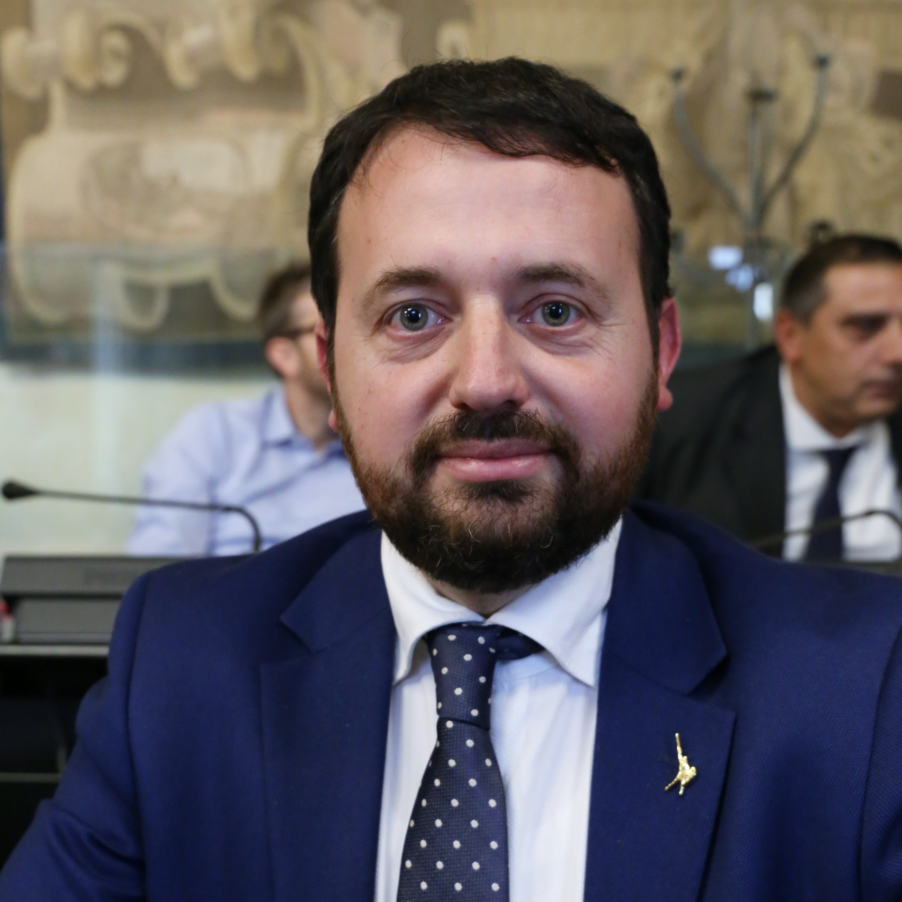 “NO AI BAMBINI USATI COME CAVIE”