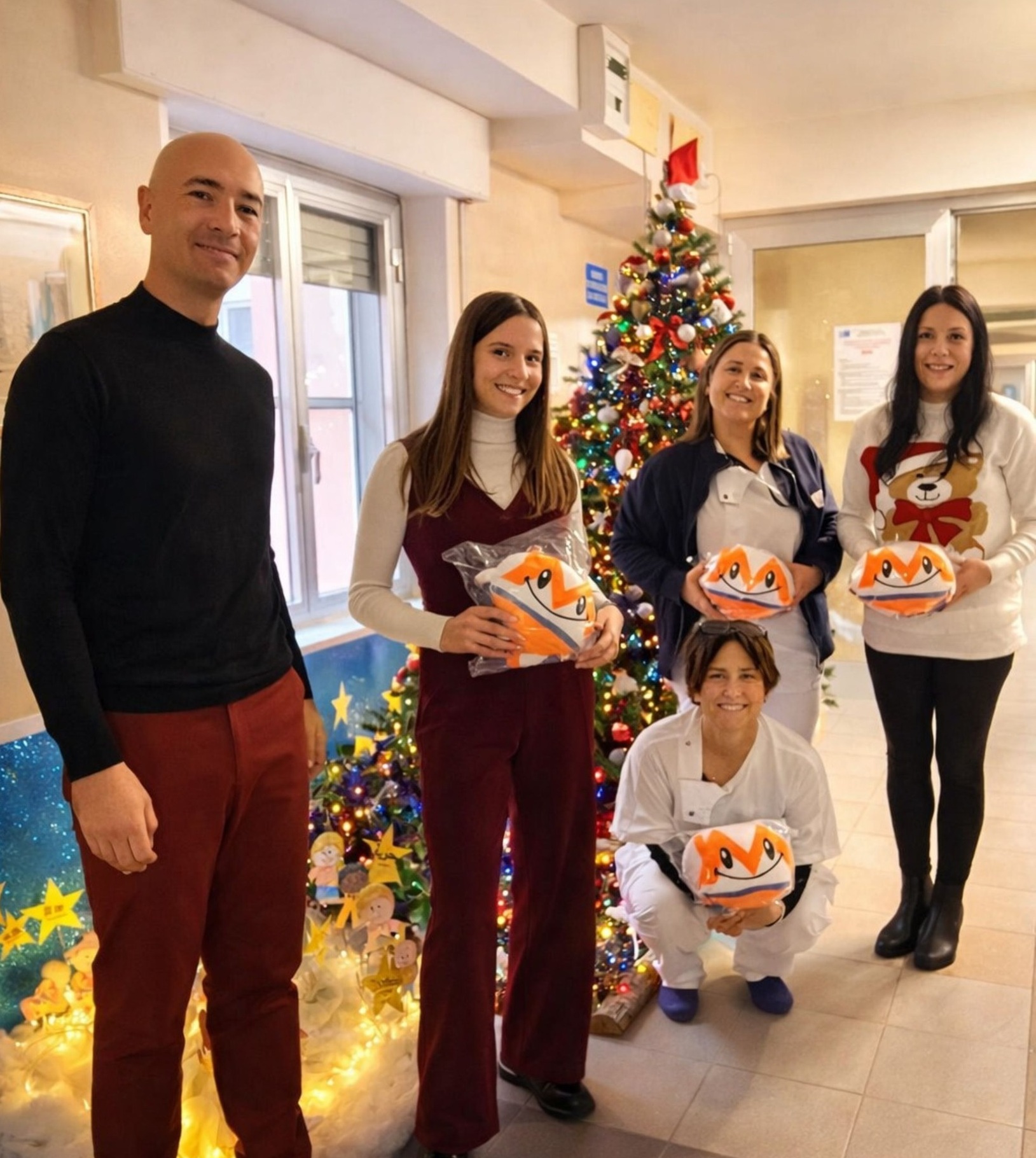 I DONI DI MEDIATORI GROUP AI BIMBI RICOVERATI IN OSPEDALE A LUCCA E A BARGA