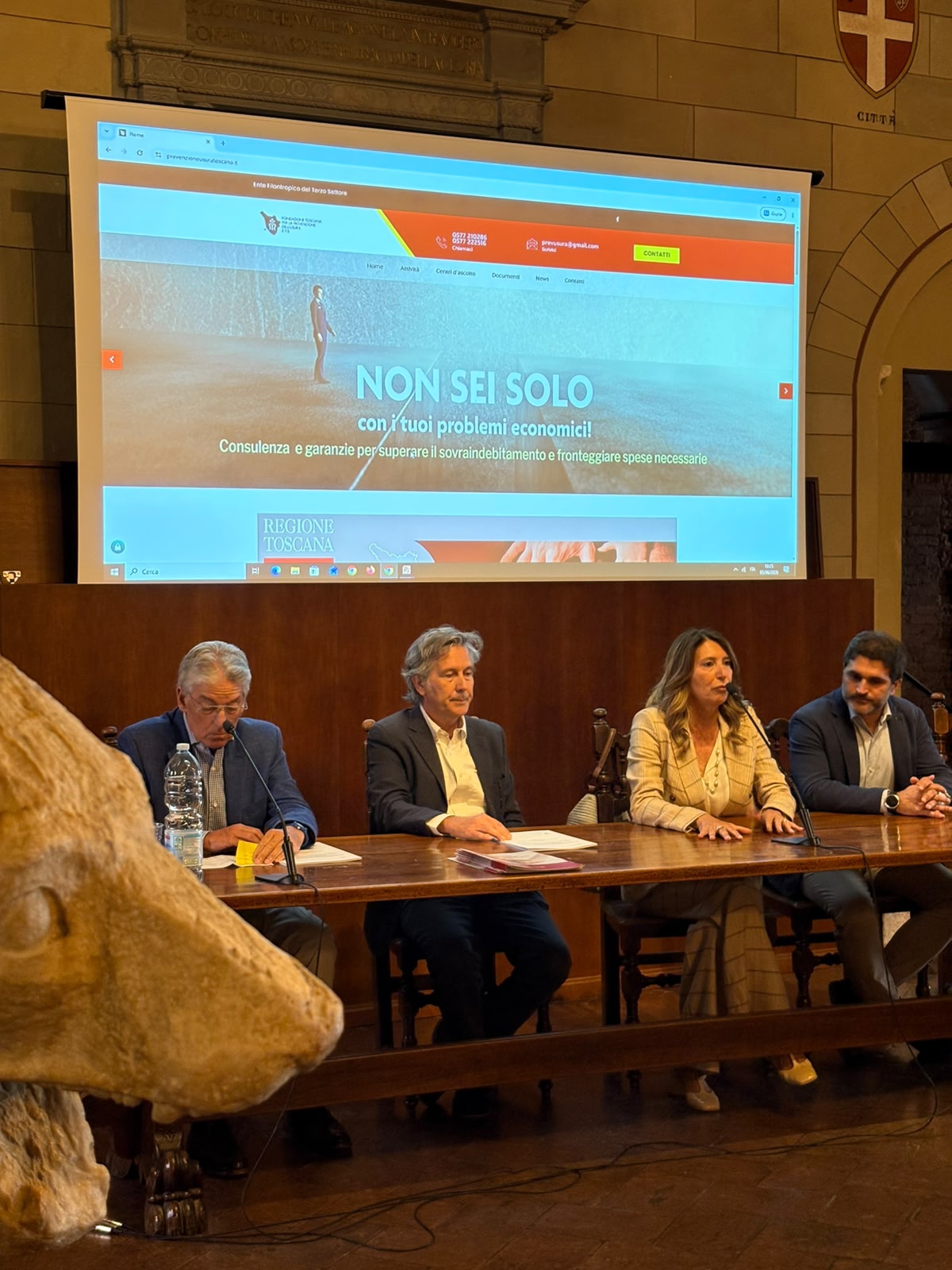 โUn osservatorio territoriale sulla fragilitร finanziariaโ. La proposta dellโassessore Papi durante lโincontro โOltre il debitoโ