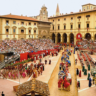Giostra e sicurezza: le ordinanze: particolare attenzione all’orario di vendita e di somministrazione di bevande alcoliche e un focus specifico su piazza Grande.