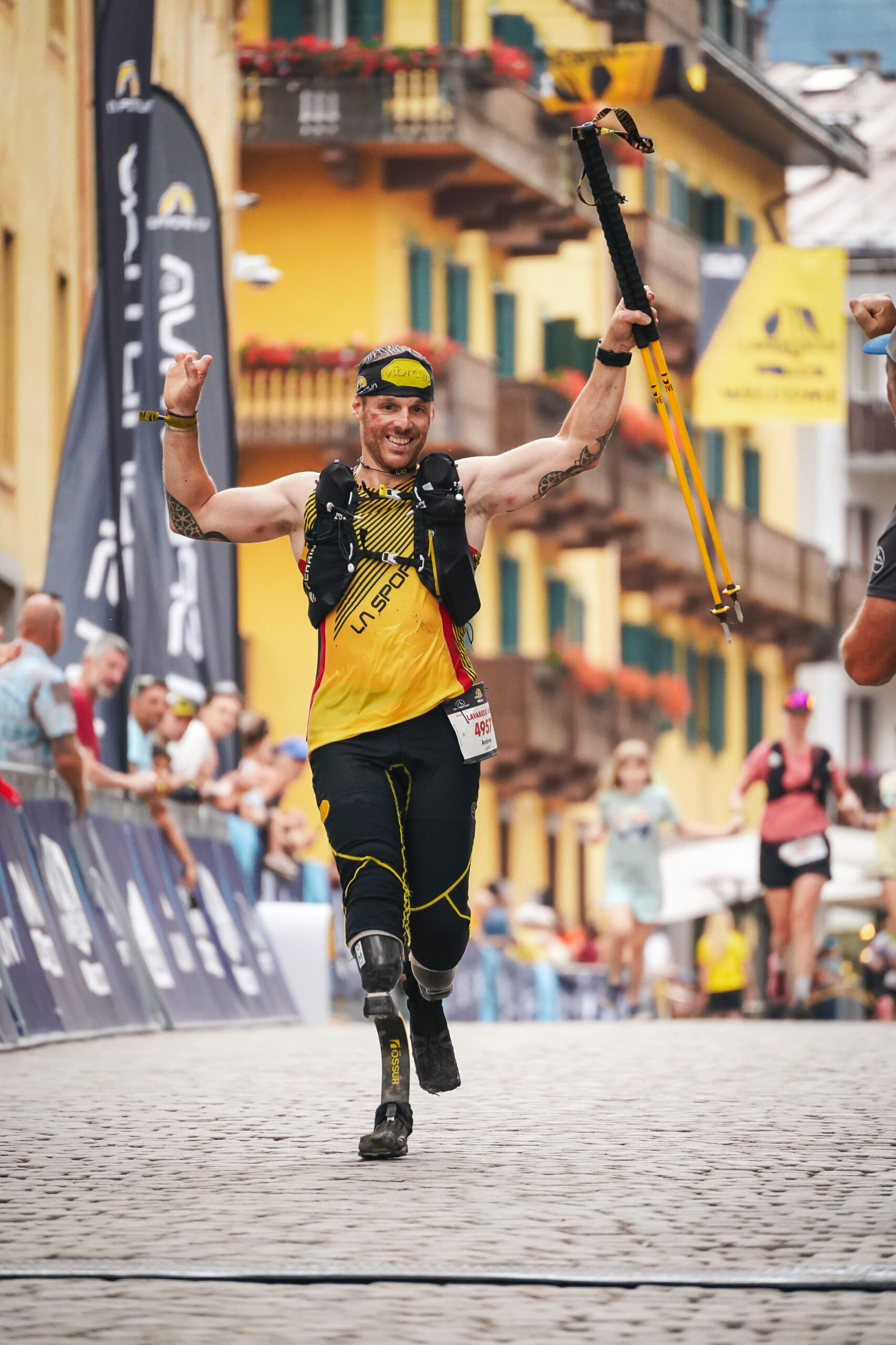 Andrea Lanfri firma un’altra impresa: completa la Lavaredo 50UTMB in 10h08′.
