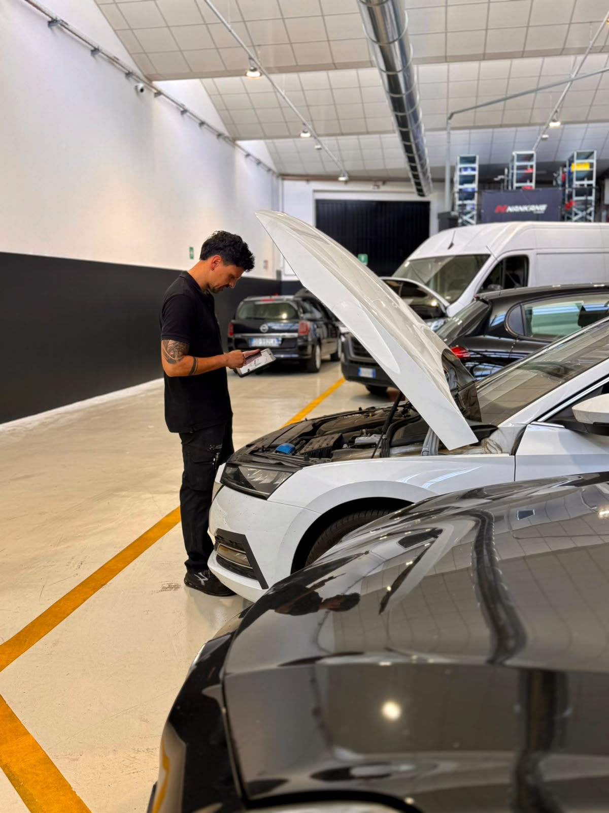 Autofficina Montegrappa, presidio territoriale: resterร aperta tutto agosto. Pagamenti dilazionati e oltre 200 controlli gratuiti per sostenere le esigenze della cittร